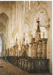 Dom - Südl. Seitenschiff mit Grabkapellen